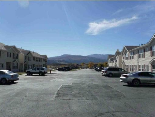 Parking - 958 W 24th St
