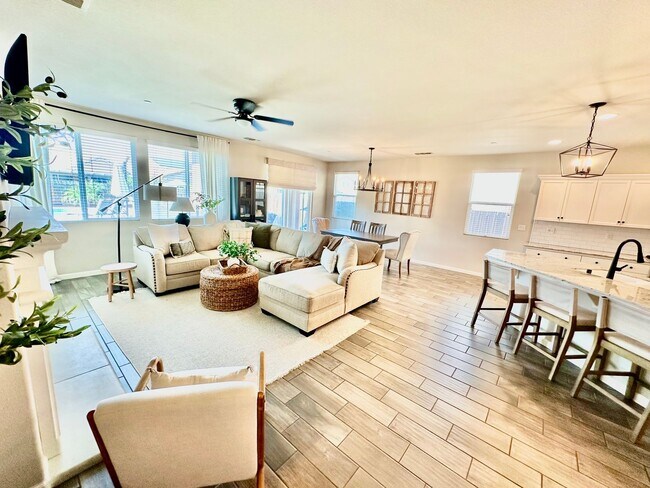 Foto del edificio - North Clovis 3/3 with Bonus Room and Pool