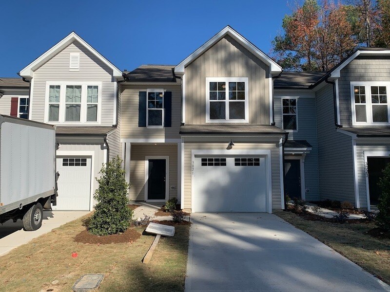Primary Photo - 3021 Newfields Pl