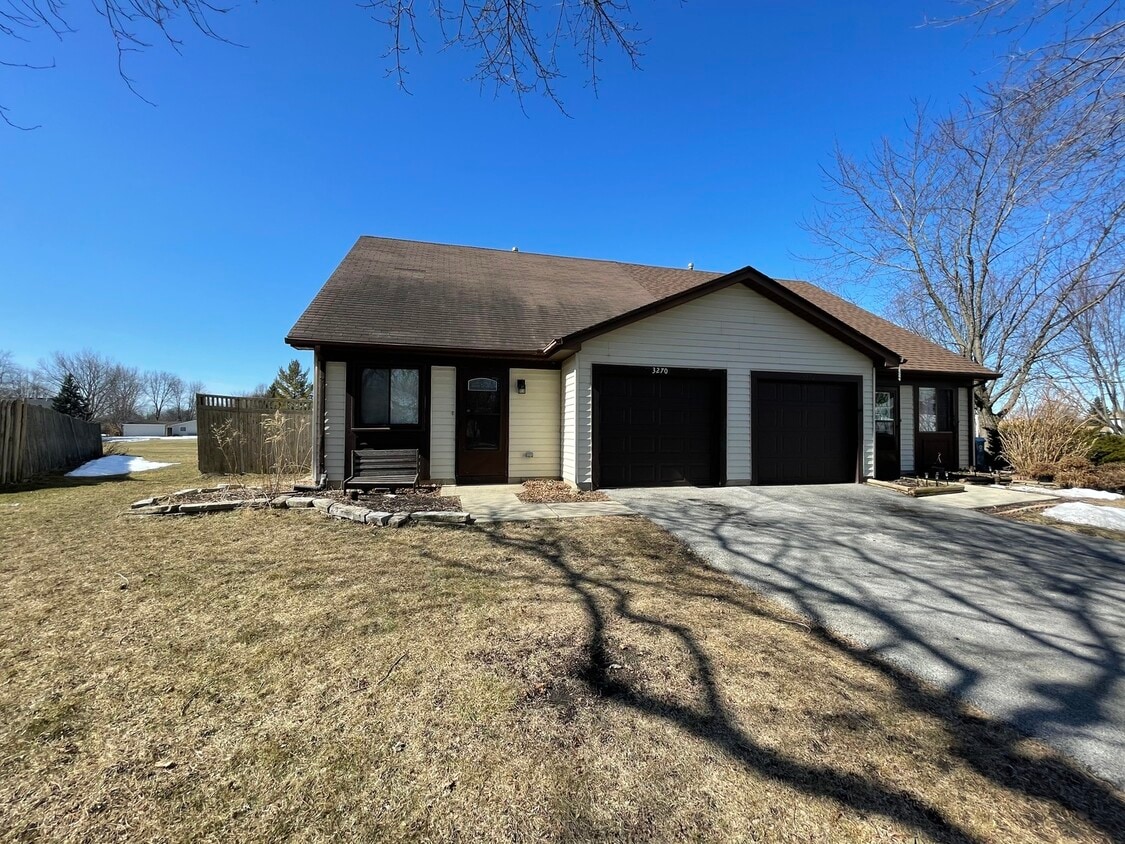 Primary Photo - 3270 Allspice Ct