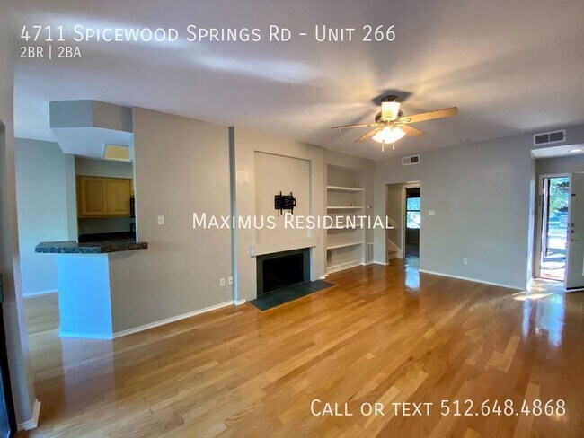 Foto del edificio - 4711 Spicewood Springs Rd