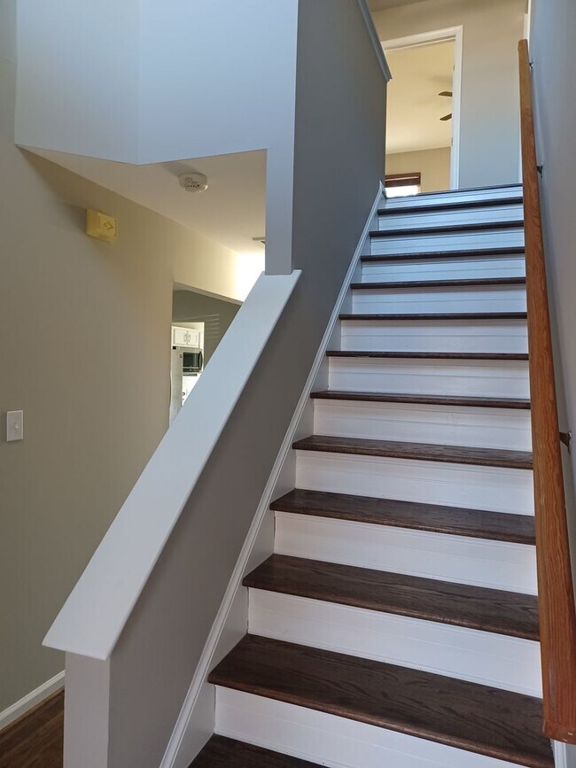 Foto del edificio - Beautiful 4 Bedroom Home in Virginia Beach