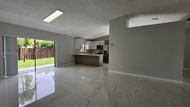 Building Photo - 14470 SW 96th Terrace