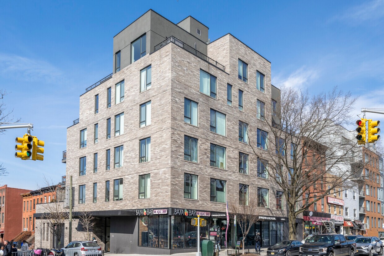 Foto principal - 626-630 5th Ave