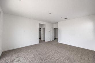 Building Photo - 11804 Waterbird Ave