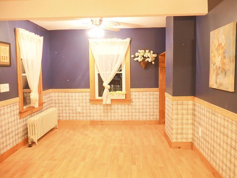 Building Photo - 890 Stafford Rd