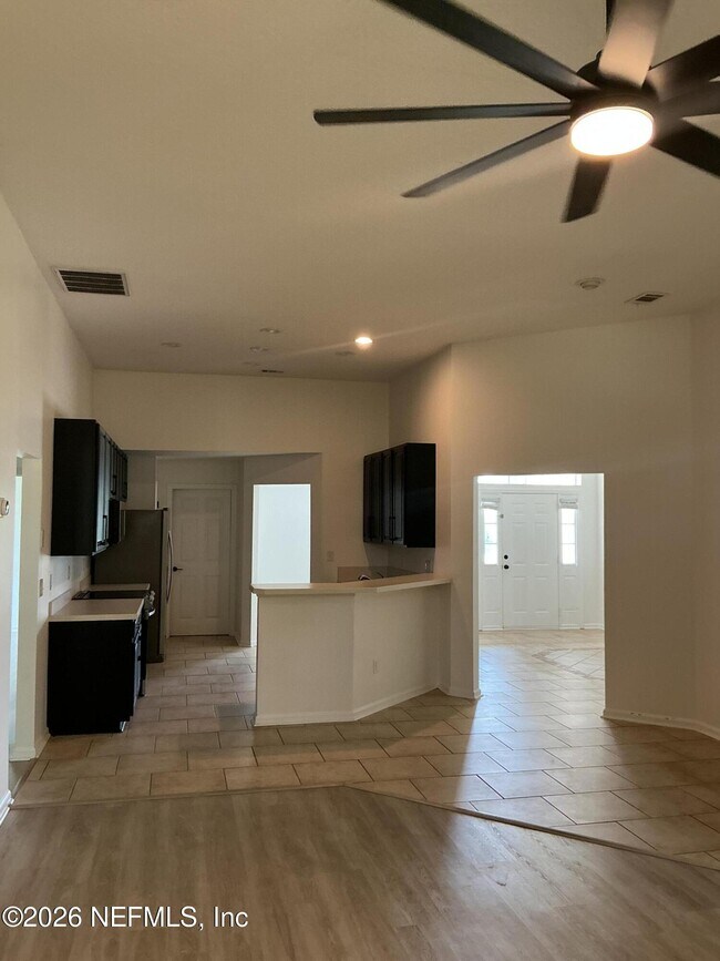 Foto del edificio - 12335 Vine Maple Way