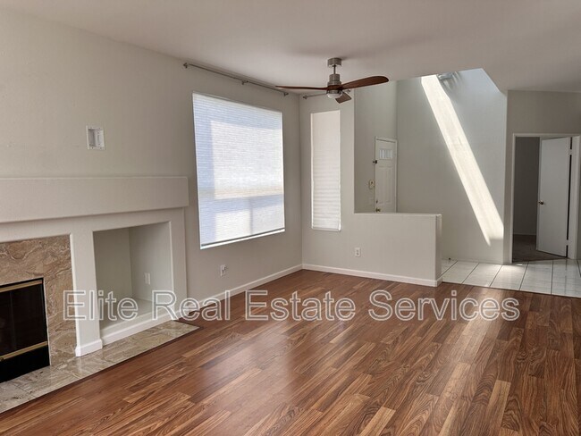 Building Photo - 412 Sanibelle Cir