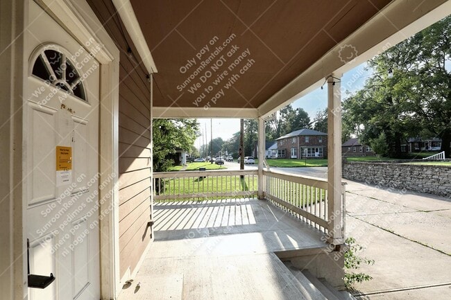 Foto del edificio - 5547 Winthrop Ave