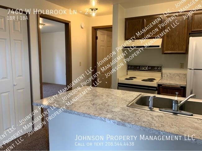 Foto del edificio - 7460 W Holbrook Ln