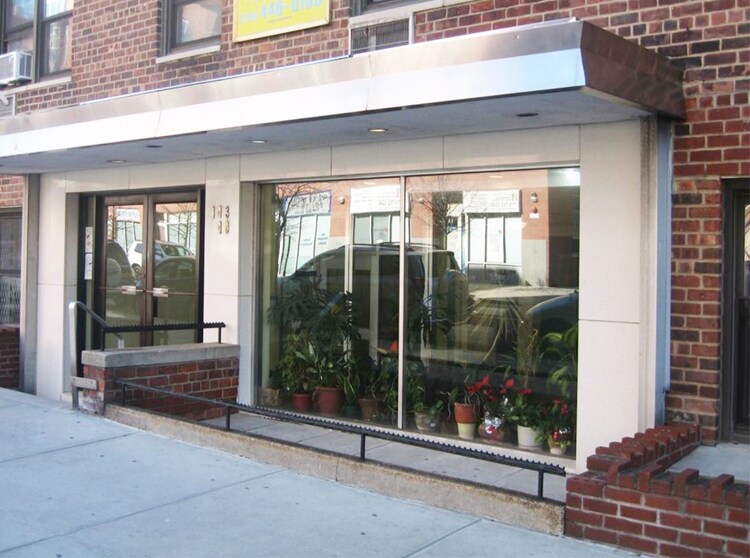 Primary Photo - 143-40 Roosevelt Ave