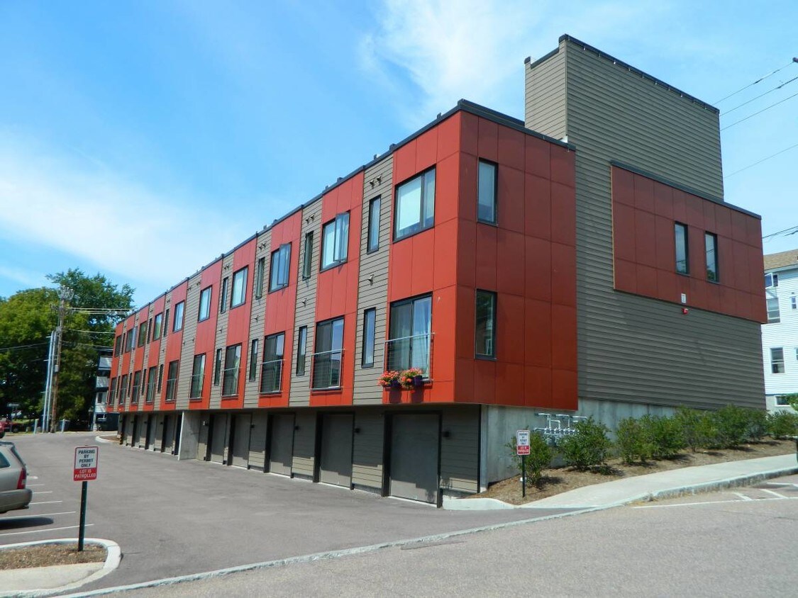 50 W Center St, Winooski, VT 05404 Townhome Rentals in Winooski VT