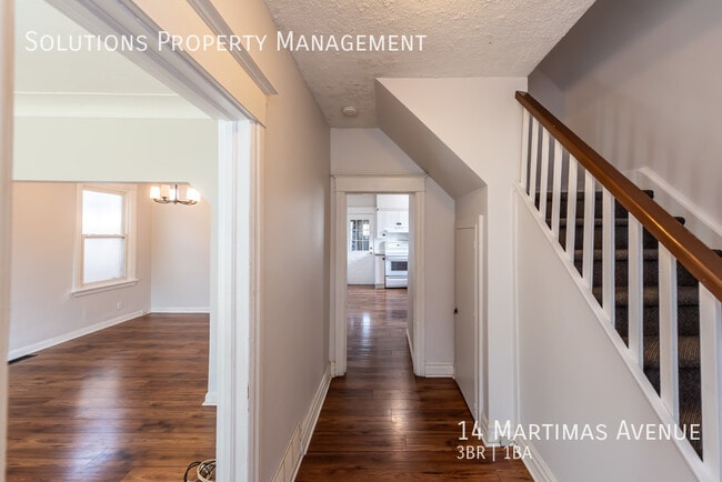 Building Photo - **Central Hamilton Stunner for Rent-WHOLE ...