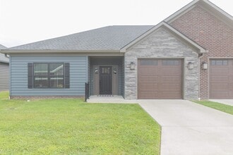 Building Photo - 3796 High Pointe Dr