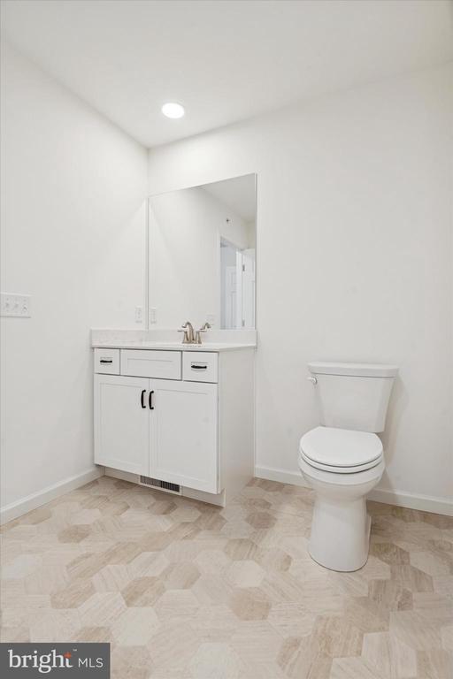 Foto del edificio - 152 SILVERSMITH Rd