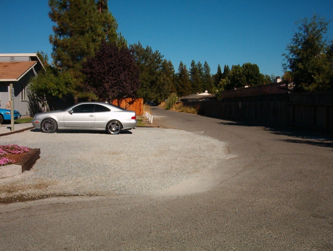 303 - 341 Jesse Ray Pl - 303-341 Jesse Ray