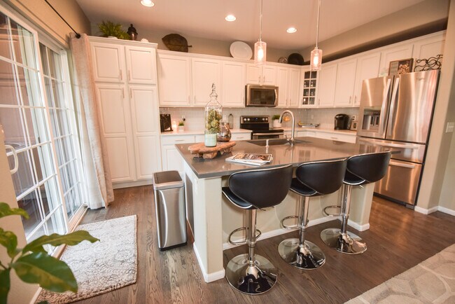 Foto del edificio - 9450 Ridgeline Blvd