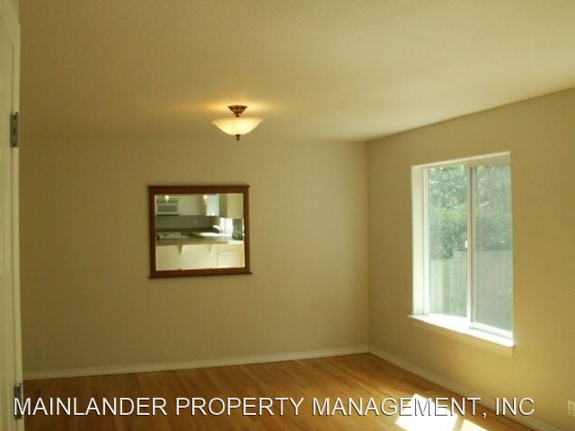 Building Photo - 3 br, 2.5 bath House - 11615 SW GALLO AVE