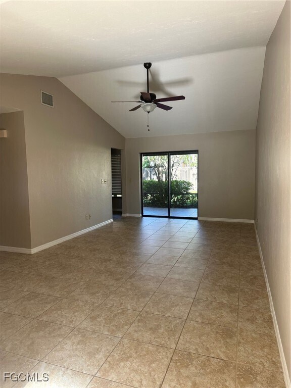 Foto del edificio - 13120 Langton Ct