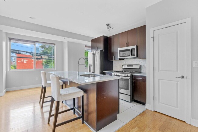 Foto del edificio - 900 N 16th St
