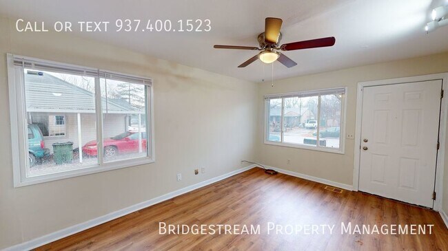 Foto del edificio - Nice 3 bedroom, 1 bath home with 2 car det...