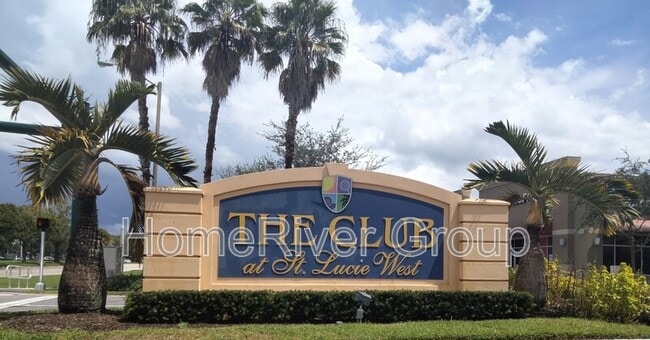 Foto del edificio - 261 SW Palm Dr