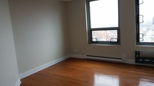 Foto del edificio - 1300 5th Ave