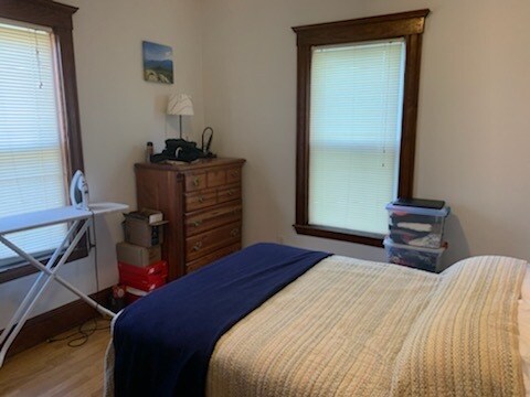 Bed.2 - 294 Belmont St