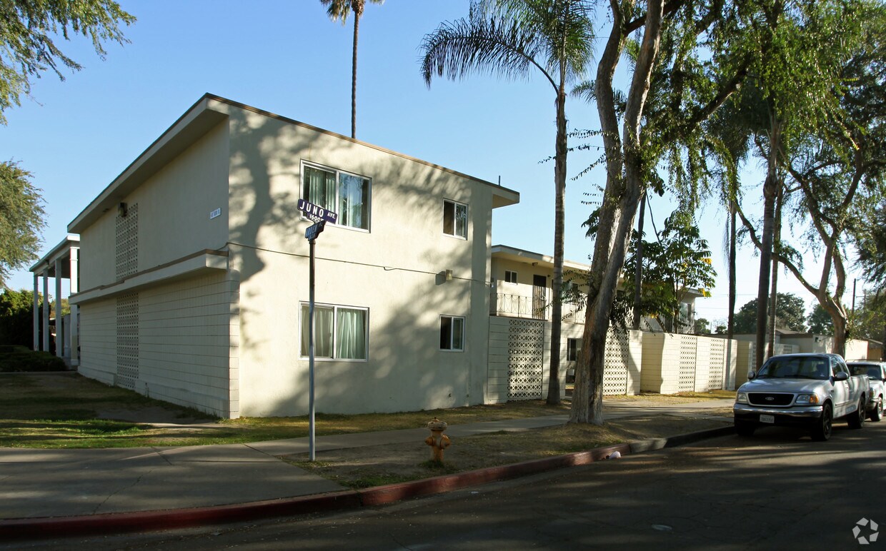 Foto principal - 924 S Arden Pl