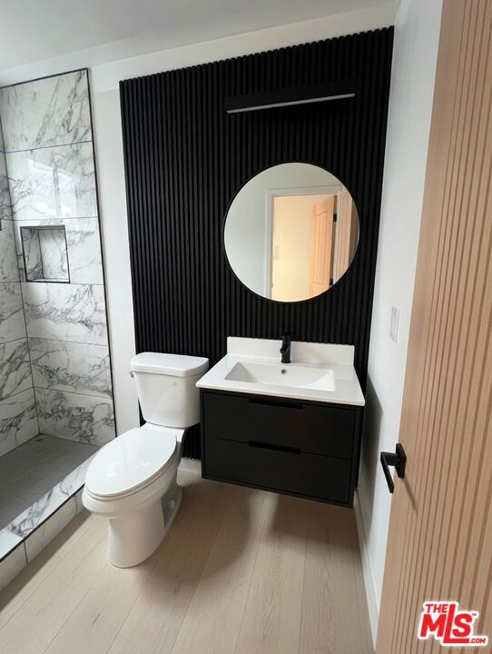 Foto del edificio - 4327 Lankershim Blvd