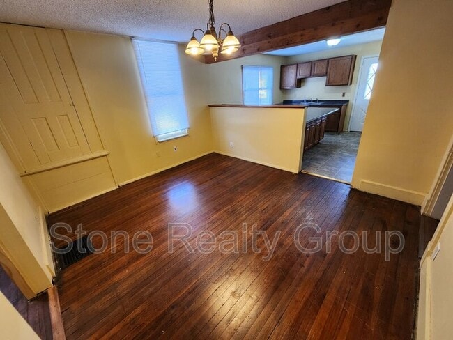 Foto del edificio - 2343 Garfield Ave