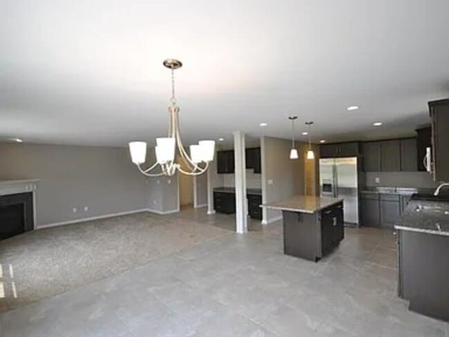 Foto del edificio - 4715 Mosey Ln