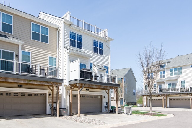 Building Photo - 2841 Hardwick Rd