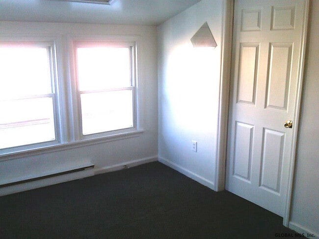 Building Photo - 353 3rd St