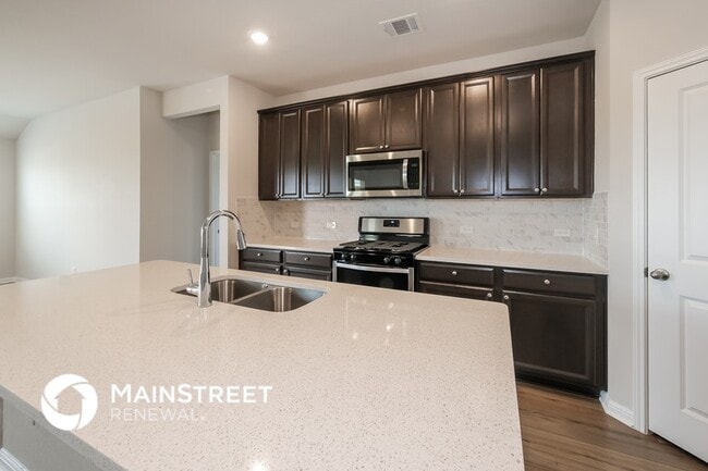 Foto del edificio - 1014 Round Bale Rd