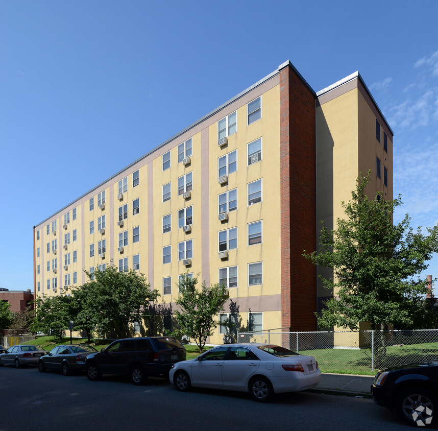 Building Photo - Northern Plaza Apartments