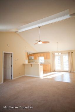 Building Photo - 261 Culbreth Rd