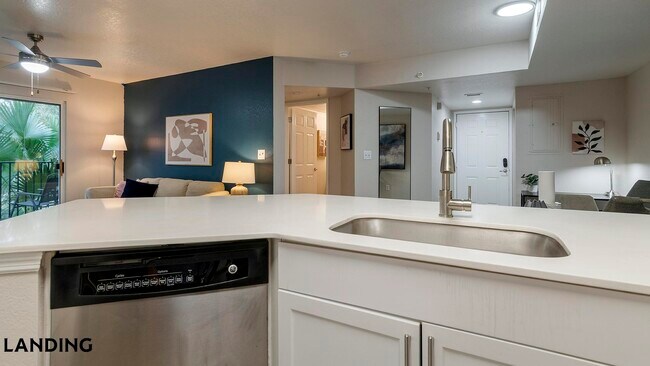 Foto del edificio - 10200 Falcon Pine Blvd