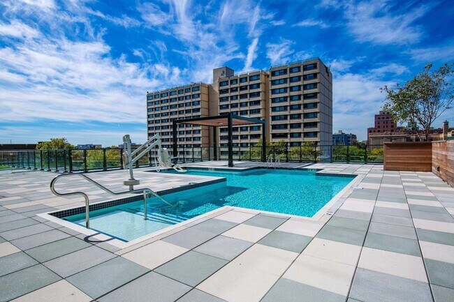 Building Photo - 480 Marin Blvd