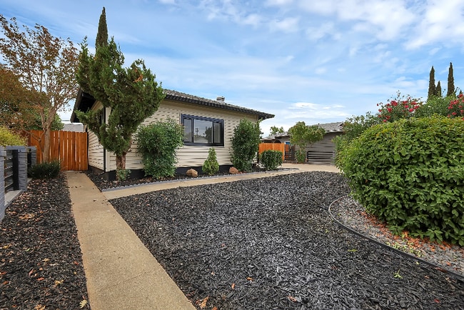 Building Photo - 10412 Dolecetto Dr