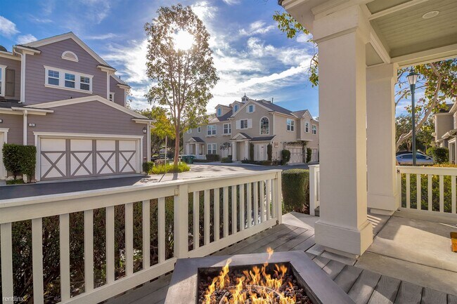 Foto del edificio - 2 br, 2.5 bath Townhome - 23 Bayley Street
