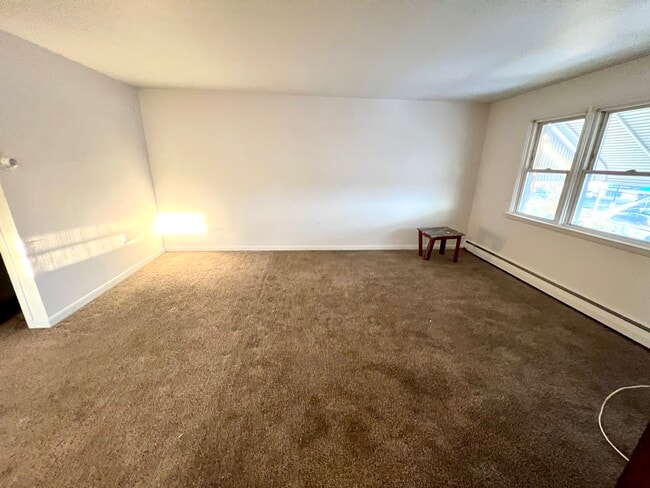 Building Photo - 705 Bywood Ave