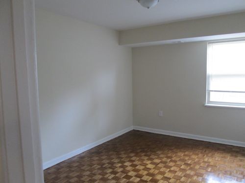 Foto del edificio - 2907 W Mercury Blvd