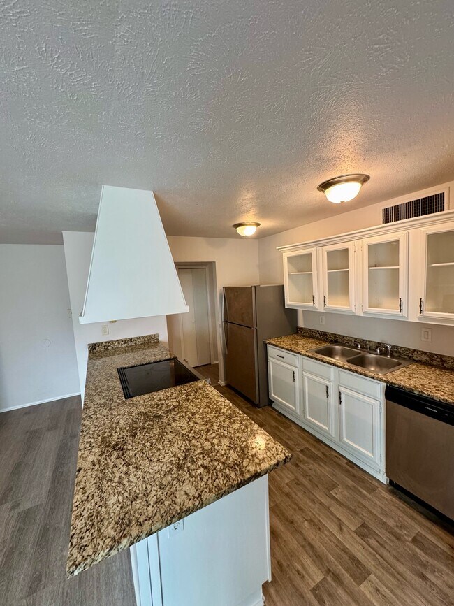 Foto del edificio - 728 Leading Ln Dr