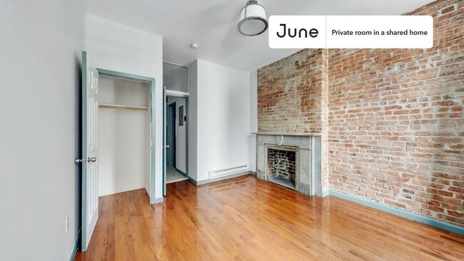 Building Photo - Private bedroom in 2 bed/1 bath Home
