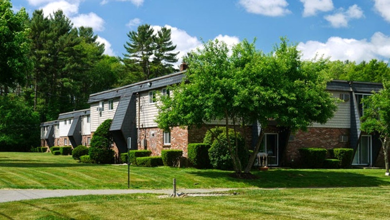 Briarcliff Condominiums Apartments Raynham, MA