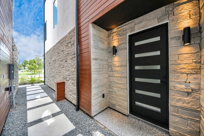 Foto del edificio - 504 Sampson St
