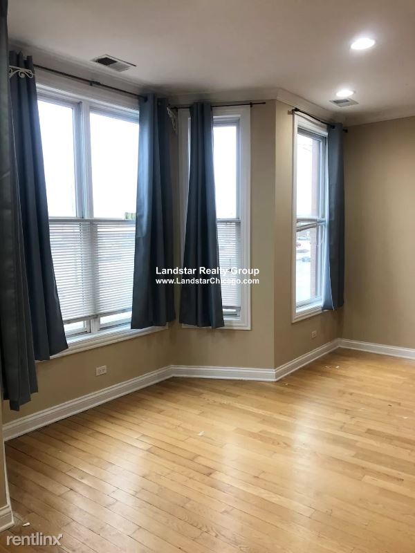 Foto del edificio - 2909 N Ashland Ave