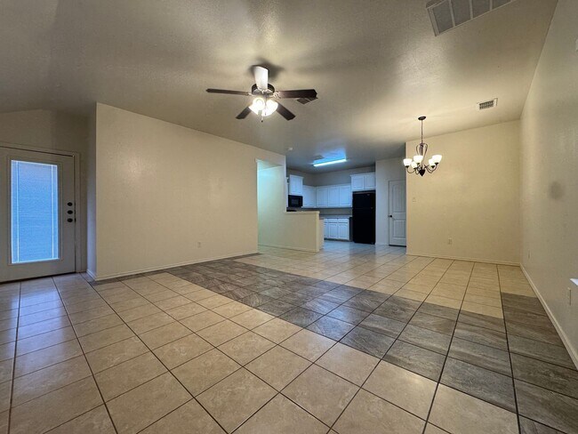 Foto del edificio - 6708 Oakridge Ave