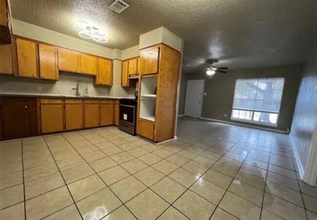 Foto del edificio - Housing voucher Accepted!